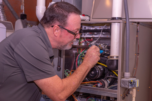 24 hour emergency HVAC service Farmington Hills MI